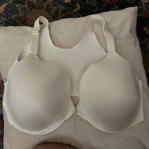 NEW Soma front close bra